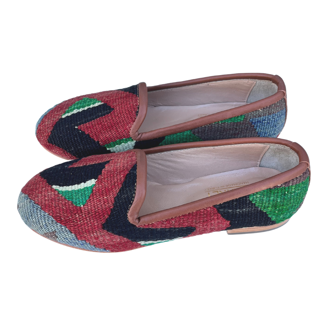 Women's Turkish Kilim Loafer Red with Black