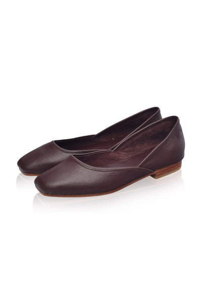 Amore Square Toe Ballet Flats in Beige