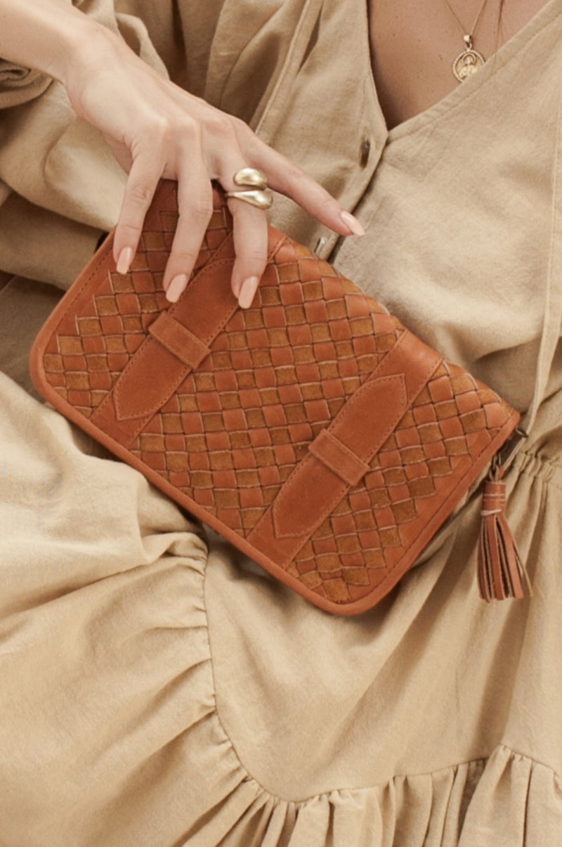 Mexico Woven Leather Wallet in Dark Tan