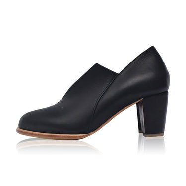 ELF Ange Leather Heel Booties Black / 4
