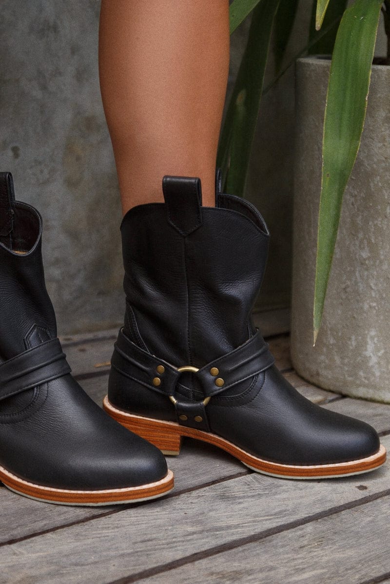 ELF Cali Leather Boots