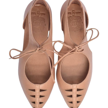 ELF Eden Pointy Toe Ballet Flats in Mint Vintage Beige / 5