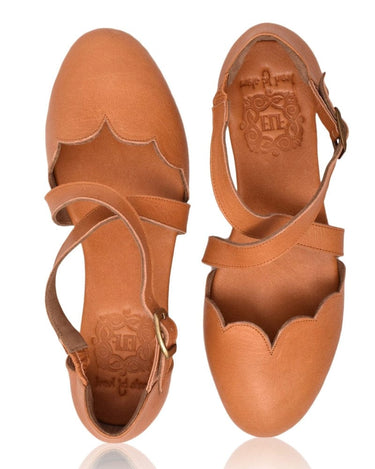 ELF Mangrove Leather Flats in White Vintage Tan / 5