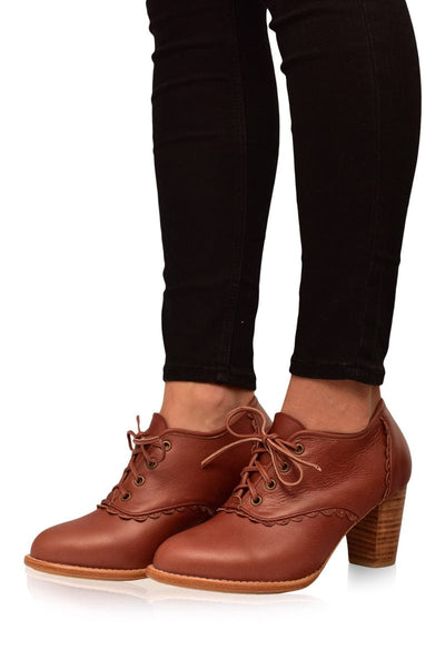 ELF Lace Oxford Heels
