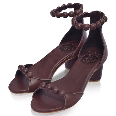 ELF Candy Round Heel Sandals in Vintage Beige Dark Brown / 5